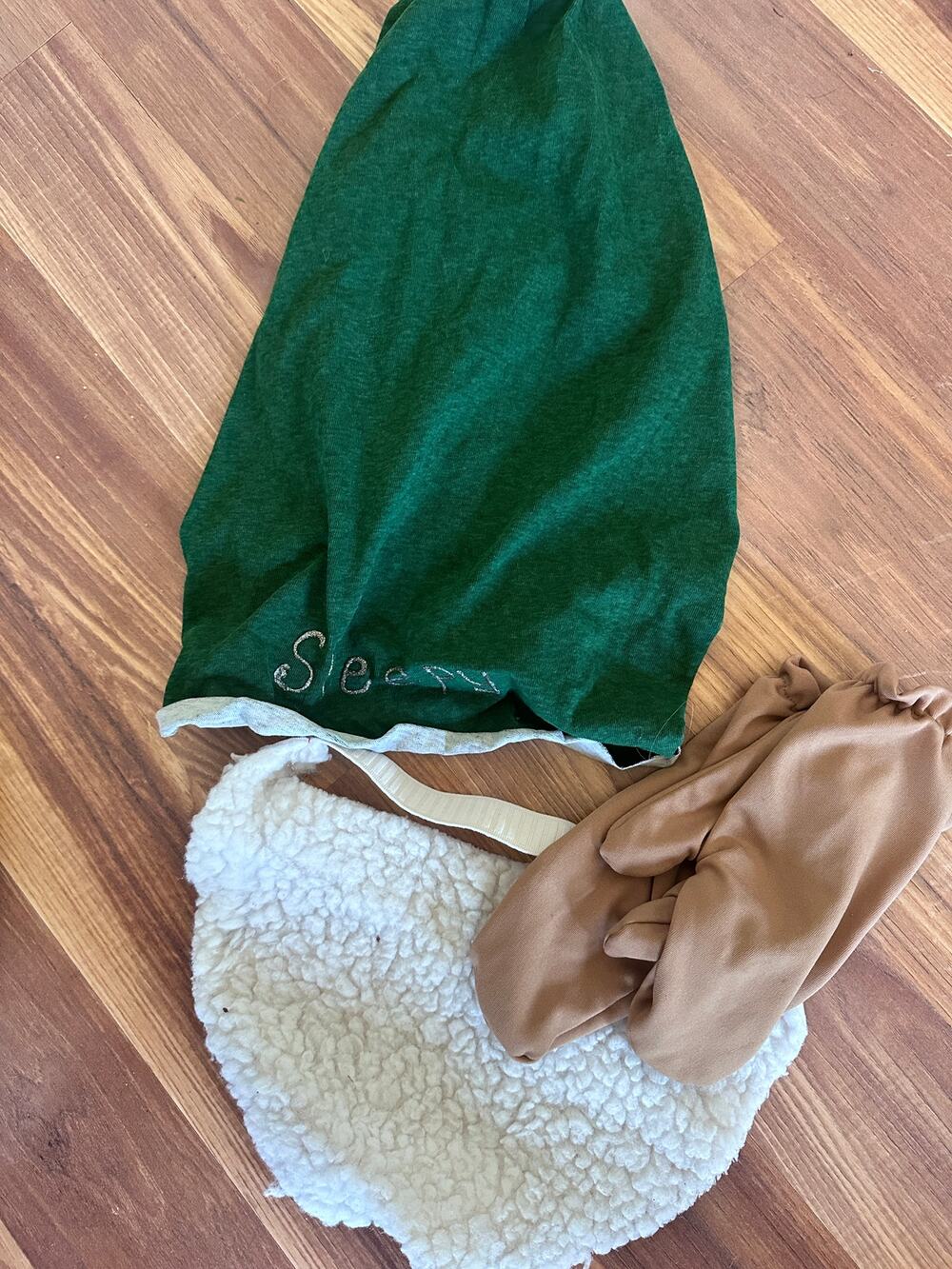 Sleepy 7 Dwarfs Head Costume